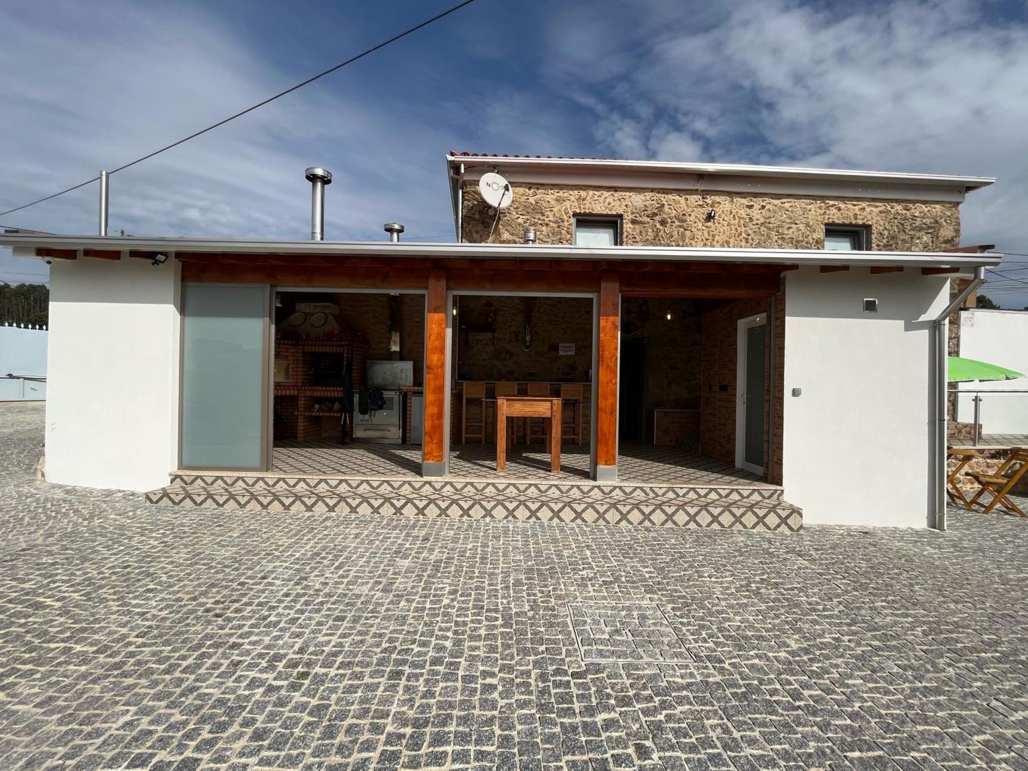 Fonte Retreat Home - Jacuzzi And Heated Swimming Pool Sandim Buitenkant foto